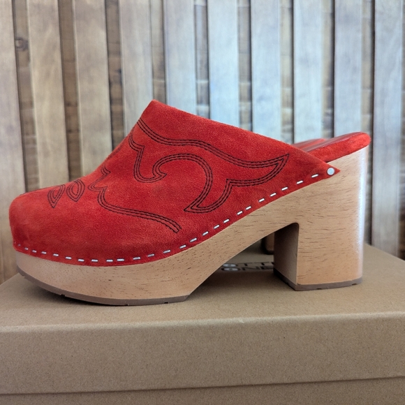 Charlotte Stone Ramos Clog - Pimento (Red) - Picture 5 of 13